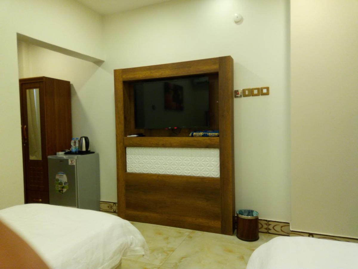 אל בוראיימי Al Deafah Hotel Apartment الضيافة للشقق الفندقية מראה חיצוני תמונה